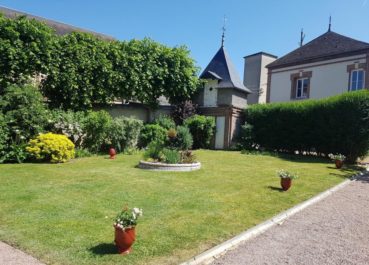 Le Clos Saint-Germain Rugles Zewnętrze zdjęcie